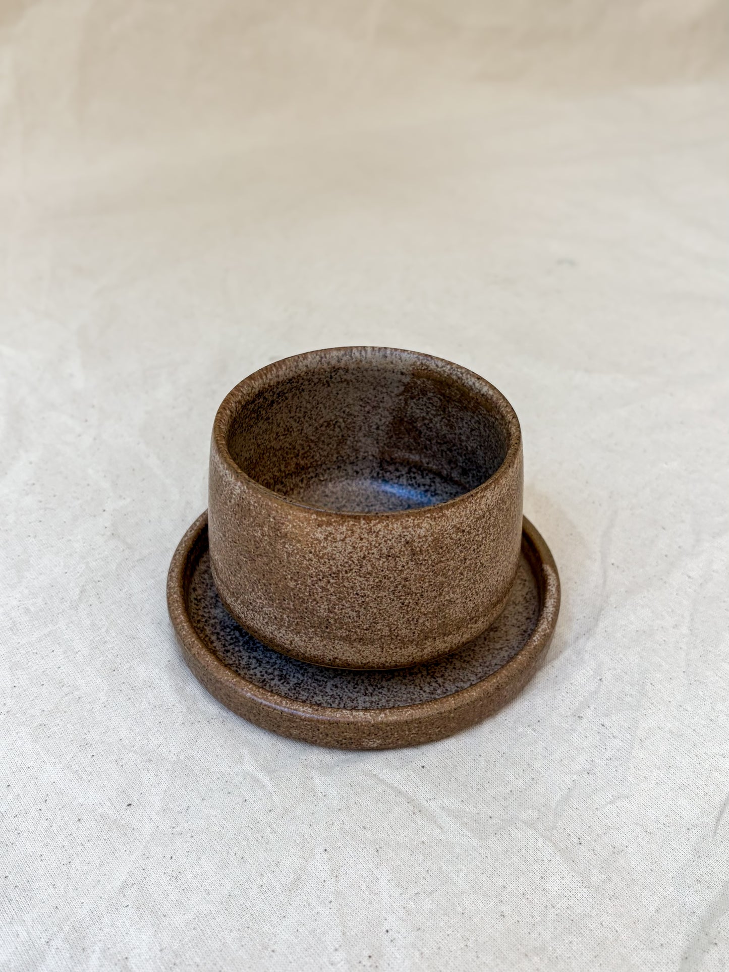 Vaso cafetero cónico con plato